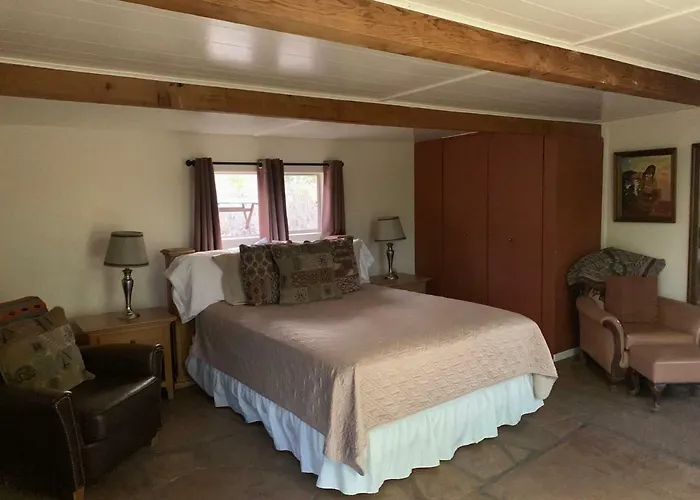 Saddle Rock Ranch At West